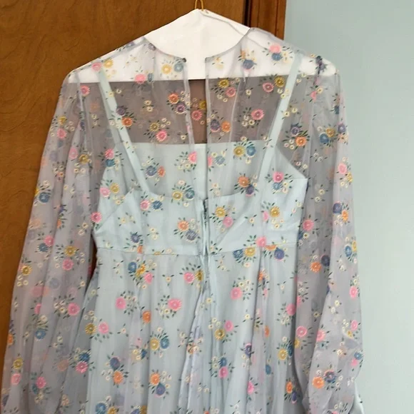 Vogue Paris Original Gown - Picture 4 of 9